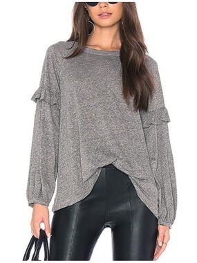 The GREAT. Raglan Ruffle Tee in Heather Grey Size M